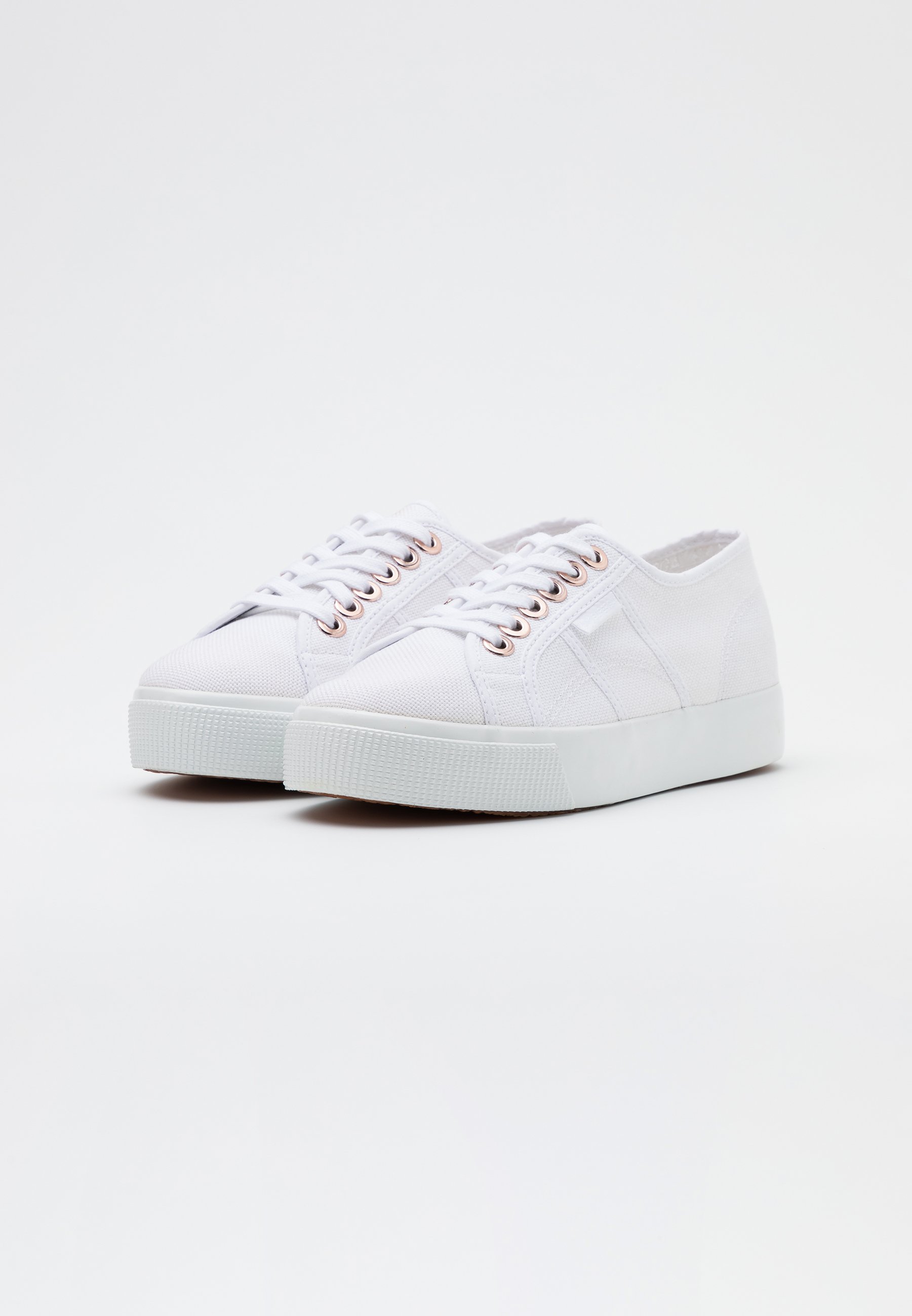 superga bigeyelets