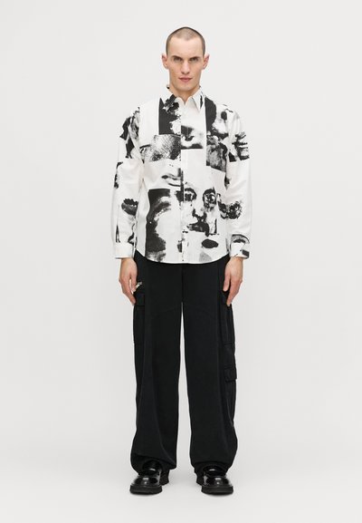 Kidsuper COLLAGE FACES BUTTON UP  - Camicia - white