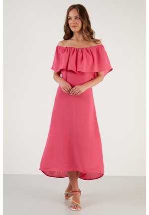 SLIM FIT - Vestido ligero - fuchsia