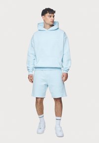 Pegador LOGO - Short - washed baby blue