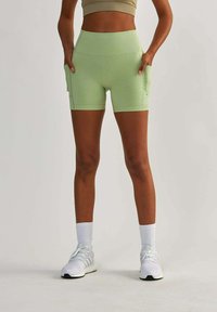 Unselected, light green