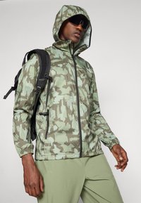 The North Face MOUNTAIN ATHLETICS - Windbreakers - new taupe/green