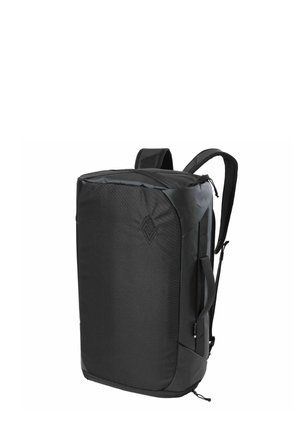 Sac à dos rectangulaire noir avec bretelles rembourrées, poignée latérale et fermeture éclair supérieure, présenté sous un léger angle sur un fond blanc.