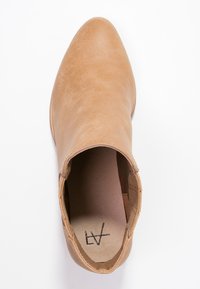 Anna Field Botines bajos - camel
