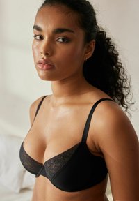 Next SMOOTHING FLORAL NON PAD PLUNGE - Bøjle-bh - black