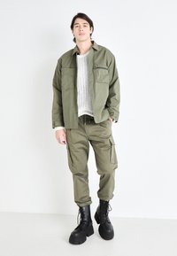 Buffalo GOSPHER LACE UP MID - Snørestøvletter - black