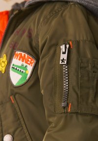 Next BADGED WITH HOOD - REGULAR FIT - Vinterjacka - khaki green