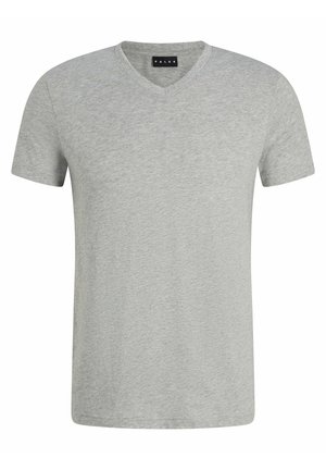 Jasnoszara dziergana kardiganka na zamek z szarym T-shirtem w serek, zestawiona z ciemnoniebieskimi spodniami i białymi trampkami. Prosty, nowoczesny design.