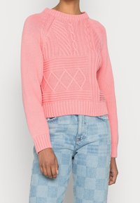 Monki Sweter