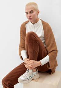 s.Oliver PONCHO - Poncho - sandstein