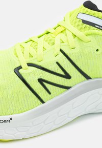 New Balance FRESH FOAM X KAIHA ROAD - Zapatillas running asfalto - thirty watt