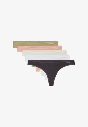 Šest parov tangic Calvin Klein v različnih barvah: olivno zelena, bledo roza, svetlo zelena, bela in temno siva, vključujejo gladko teksturo in minimalno blagovno oznako.