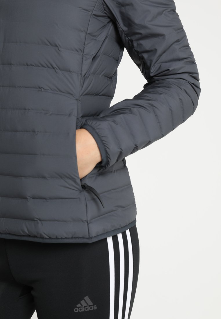 VARILITY SOFT HOODED OUTDOOR DOWN JACKET Winterjacke carbon VARILITY SOFT HOODED OUTDOOR DOWN JACKET Winterjacke carbon