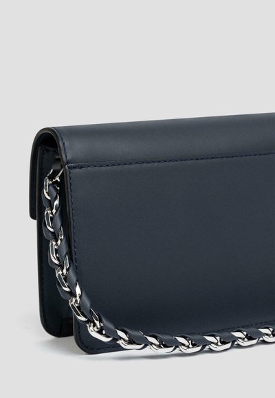 MCM DIAMOND AUS SPANISCHEM - Sac bandoulière - navy blue