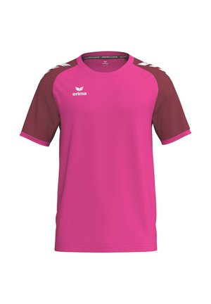 Maglietta sportiva rosa con maniche raglan rosso scuro, scollo rotondo e logo bianco "erima" sul petto e sulle spalle.