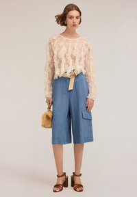 Thumbnail Image 2