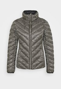 Veste rembourrée à imprimé léopard noir et beige. Dotée d'un col haut et d'un design de matelassage diagonal. Fermeture éclair et poches latérales.