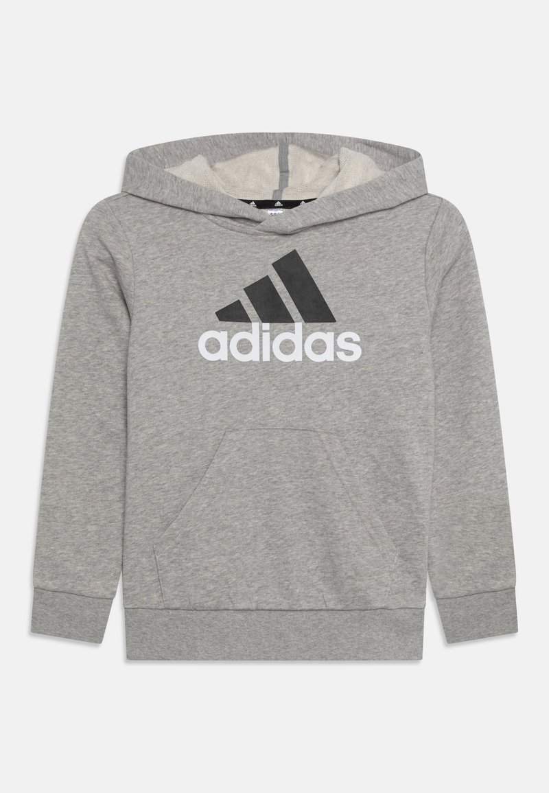 Grauer Kapuzenpullover aus Baumwolle mit einer vorderen Kängurutasche. Auf der Brust befindet sich ein großes schwarz-weißes Adidas-Logo.