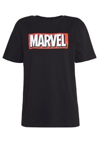 Sort kortærmet t-shirt med fed hvid "MARVEL" tekst inden i en rød rektangulær baggrund på brystet.
