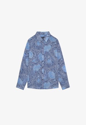 Camicia a maniche lunghe con bottoni, motivi floreali e paisley in tonalità di blu e azzurro, collo aperto e orlo dritto.