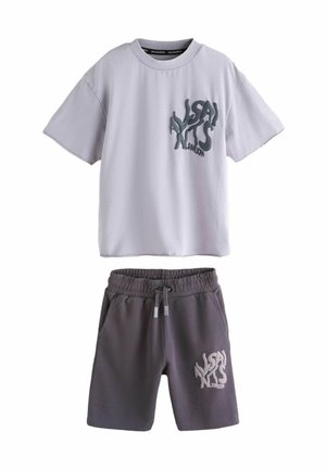 T-SHIRT AND SHORTS SET - Pantalones deportivos - washed purple waffle