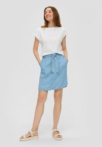 s.Oliver RELAXED FIT biały