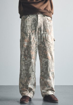 PULL&BEAR, PRINTED WORKER - TROUSERS - Trousers - black