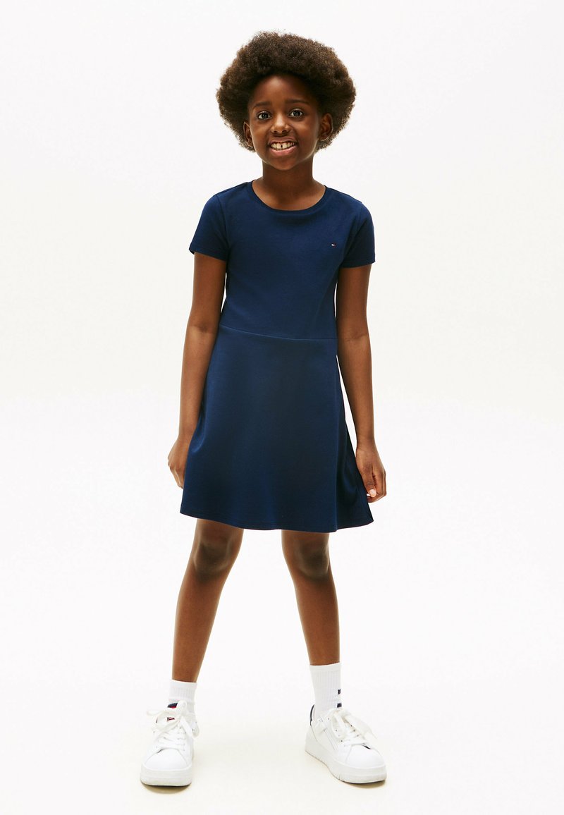 Tommy Hilfiger - ESSENTIAL SKATER - Vestido ligero - dark night navy, Ampliar
