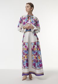 Leem FLORAL - Maxirok - white