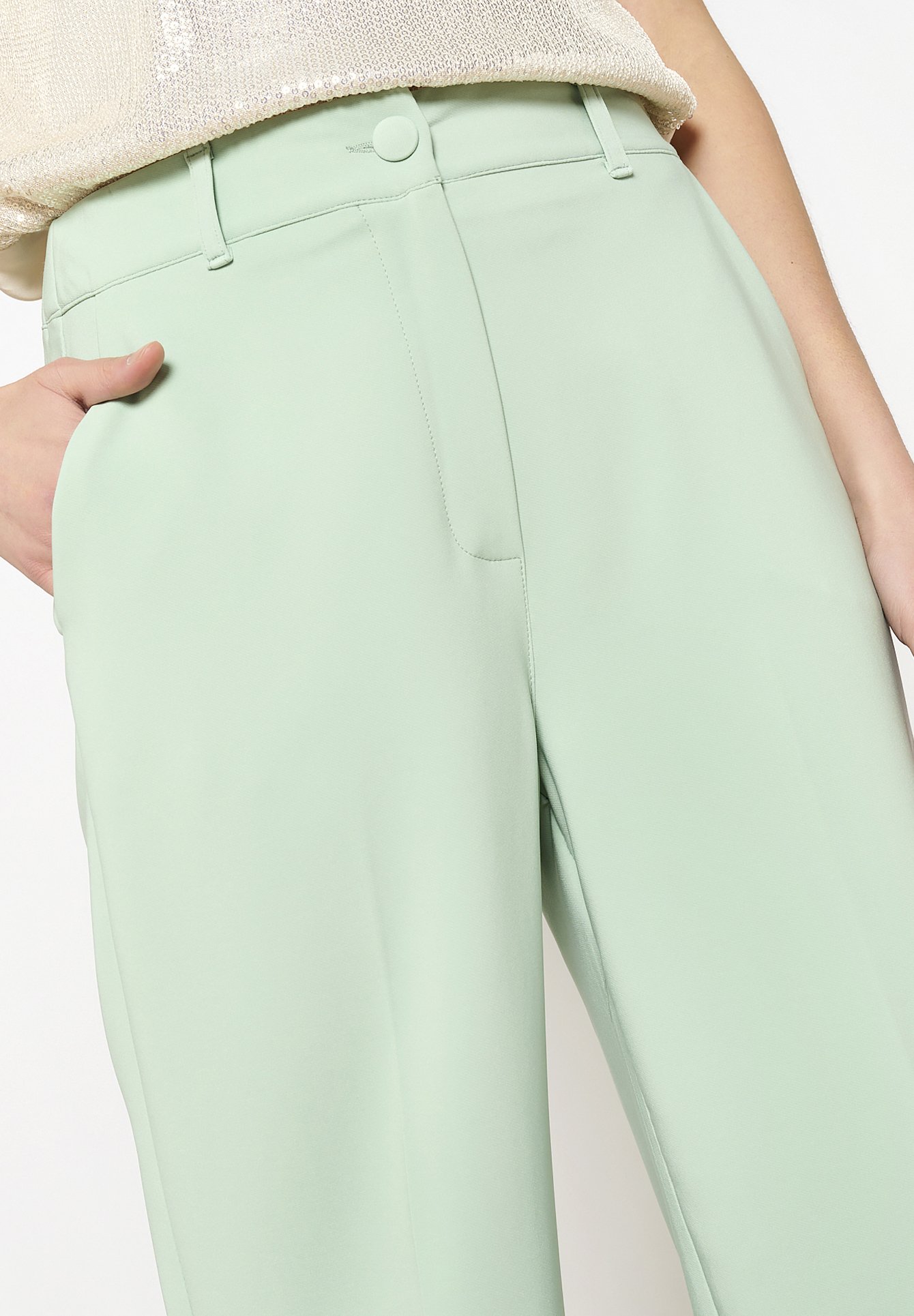 LolaLiza LOOSE-FITTING - Trousers - mint green/light green