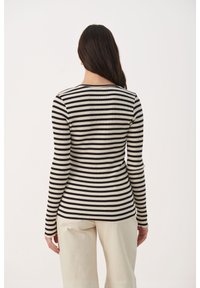 Zwart-wit gestreepte lange mouwen ribgebreide top met ronde hals, slanke pasvorm en een gestructureerde stof. Zichtbare naden en een effen achterkant.