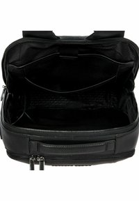 Borsa in pelle nera con chiusura a zip, dotata di più scomparti interni e di un rivestimento in tessuto strutturato. Superficie liscia e hardware robusto.