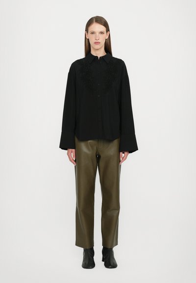CLOSED Blusa - black