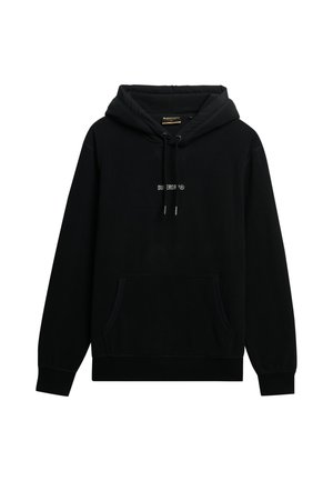 Zwarte hoodie van zacht materiaal, met een voorzak in kangoeroestijl, een capuchon met koord en witte logostiksel op de borst.