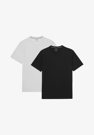 Sort kortærmet t-shirt lavet af blødt stof, med et klassisk crew neck-design og en enkel, glat tekstur.