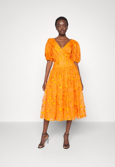 Erdem WAISTED PUFF SLEEVE V-NECK DRESS - Kokteilikleit/peokleit - clementine