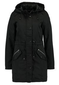 Svart parka jacka med huva, framknäppning med tryckknappar, justerbar midja med dragsko och två fickor med dragkedja samt två klafffickor. Slät textur, medellång.