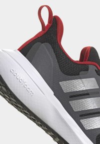 adidas Performance FORTARUN 2.0 CLOUDFOAM LACE - Zapatillas running asfalto - core black   silver metallic   better scarlet