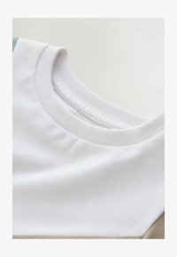 Unselected, sage green neutral white