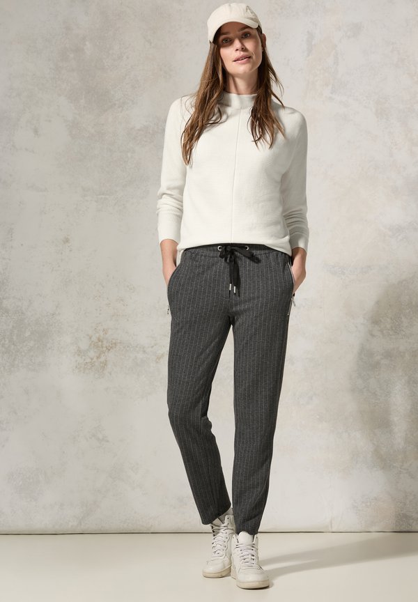 STRUKTUR DOLMAN - Strickpullover - weiß