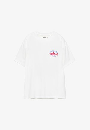 PULL&BEAR, REGULAR FIT FISH GRAPHIC AND SLOGAN - T-SHIRT - T-shirt print - white