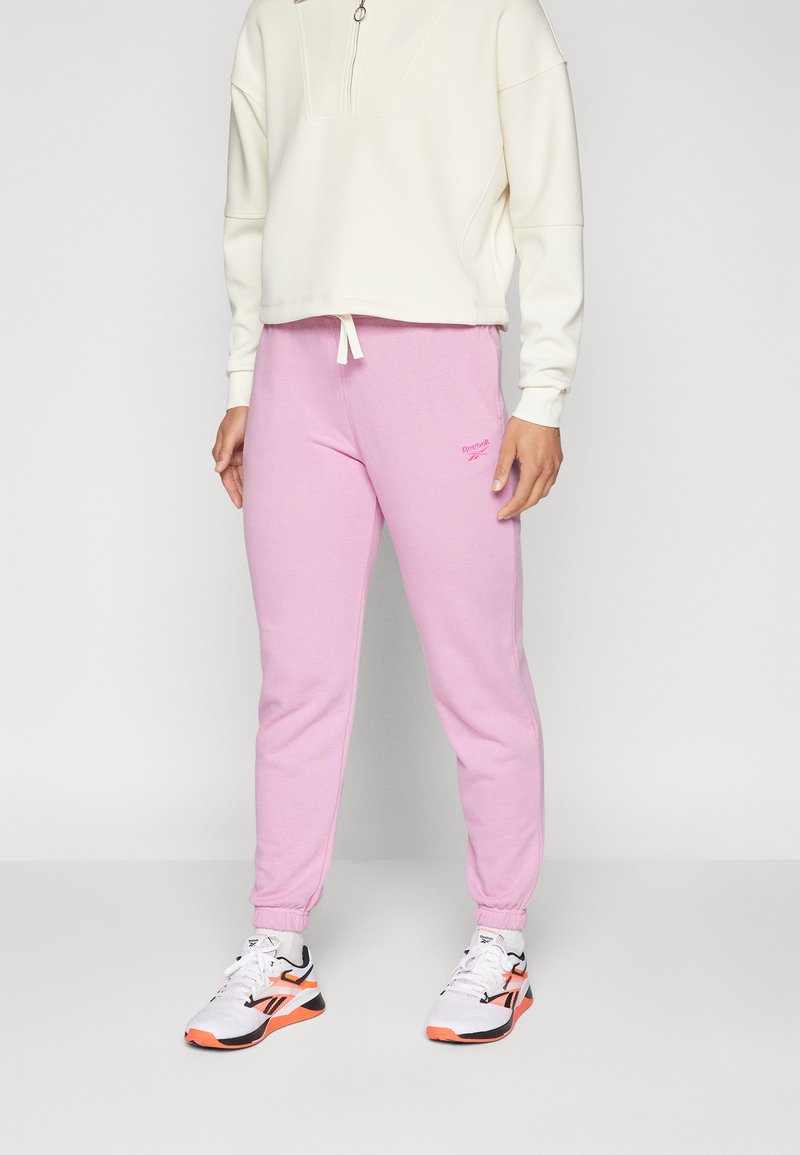 Reebok - IDENTITY FRENCH TERRY PANTS TRACKSUIT BOTTOMS - Jogginghose - rose, Vergrößern