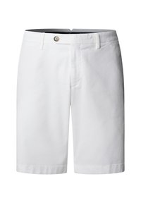 Pantalones cortos blancos hasta la rodilla con trabillas para cinturón, cierre de botones y cintura ajustada, mostrados sobre un fondo liso.