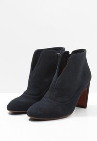 Chie Mihara Botines - dark blue