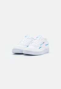 Reebok Classic Sneakers - white