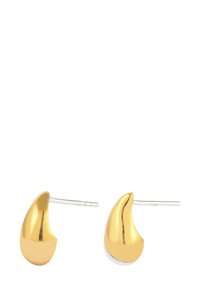 Guldtonede øreringe med dråbeform, der har en blank, glat overflade og sølvtonede bagsider.