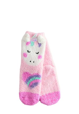 Rosa Fleece-Socken mit einem Einhorn-Design, mit plüschigen Ohren, einem glänzenden Horn und einem bunten Regenbogenherzmuster an der Sohle.