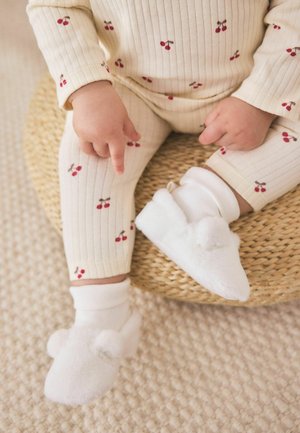 Next, REGULAR FIT - BABY SOCK TOP BOOTS  . - Chaussons - white fur bear