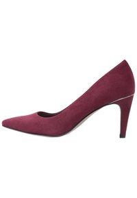 Burgundské semišové lodičky s špičatou špičkou, bočním výřezem a štíhlým černým stiletto podpatkem. Hladký povrch s mírným leskem.