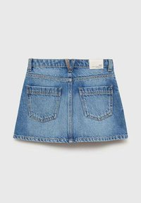 Jeans krilo v svetlo modri barvi z oprijetim pasom, dvema zadnjima žepoma in zadrgo spredaj. Ima ravno krojenje in gladko teksturo.